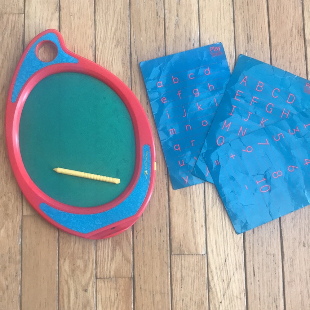 Boogie board with pen and trace sheets